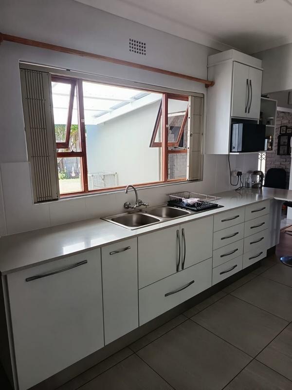 4 Bedroom Property for Sale in Heiderand Western Cape